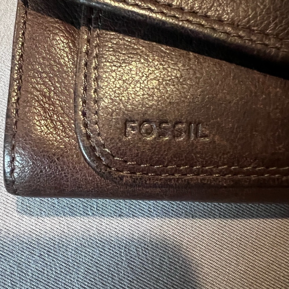 FOSSIL Wallet. Brown leather. Used but in good condition. - Picture 12 of 12